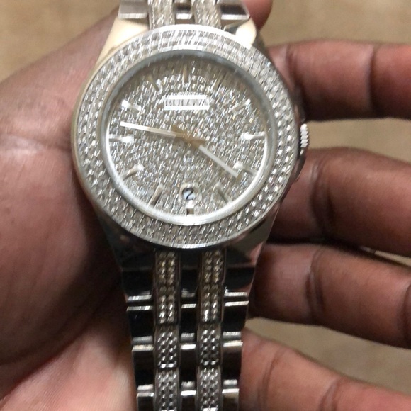 Bulova diamond watch - Picture 2 of 4